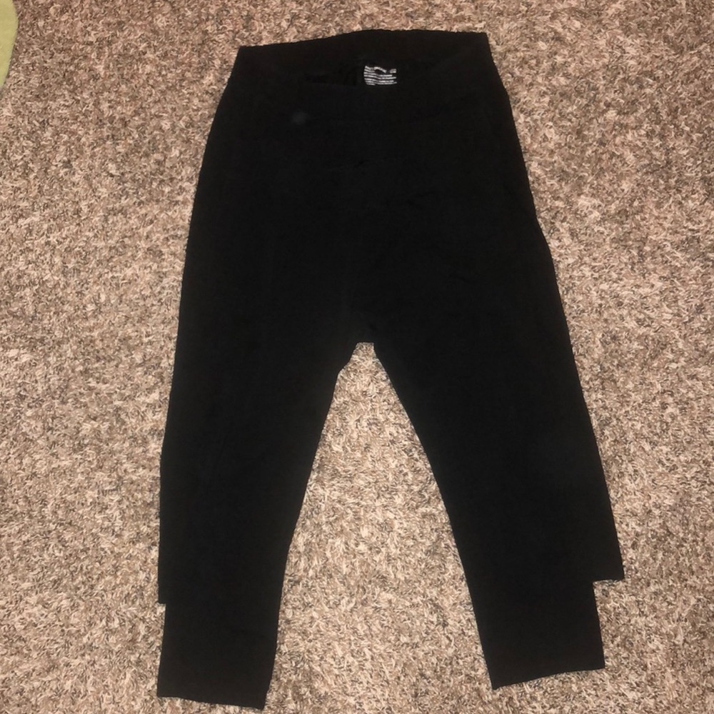 2 Pairs Organic Capri Yoga Leggings